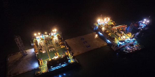 最后一节沉管安放_副本