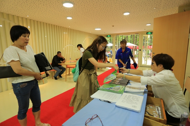 9F9A3200g(宿管阿姨周到的服务) 9F9A3200g(宿管阿姨周到的服务)